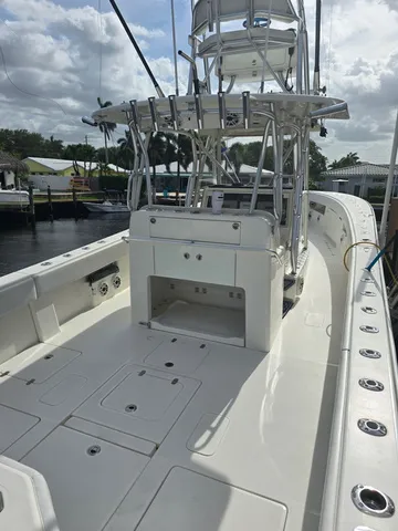 Slide: The Image of SEAVEE 390 Z 39' LOWER PRICE! 2019 - 4