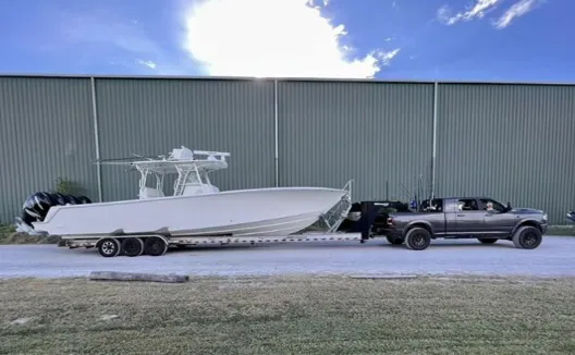Slide: The Image of SEAVEE 390 Z 39' LOWER PRICE! 2019 - 8