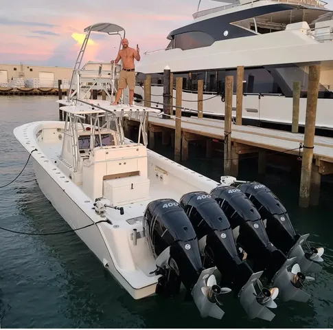 Slide: The Image of SEAVEE 390 Z 39' LOWER PRICE! 2019 - 9