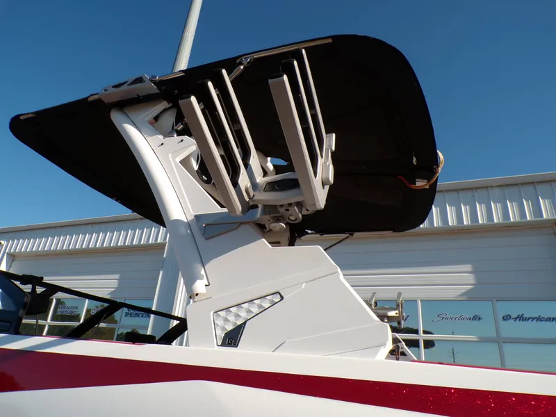 Slide: The Image of Malibu Wakesetter 25 LSV 2022 - 16
