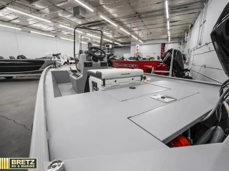 Slide: The Image of Tracker Classic CC 2026 - 20