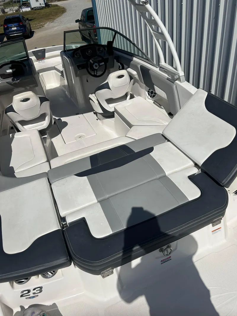 Slide: The Image of Chaparral 23 SSi 2021 - 11