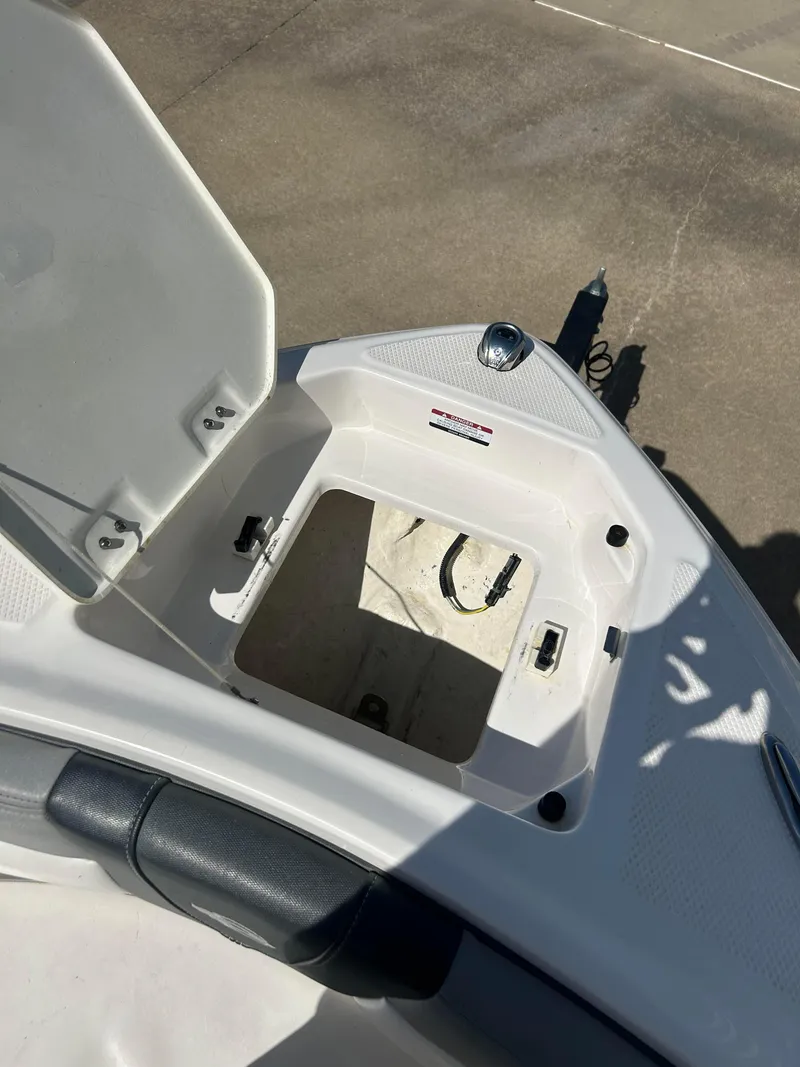 Slide: The Image of Chaparral 23 SSi 2021 - 15