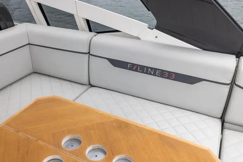 Slide: The Image of Fairline F//Line 33 Outboard 2023 - 46