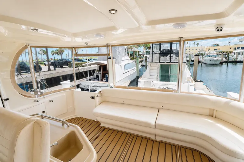 Slide: The Image of Sea Ray 390 Motor Yacht 2005 - 3