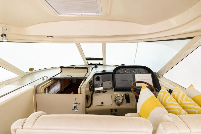 Slide: The Image of Sea Ray 390 Motor Yacht 2005 - 6