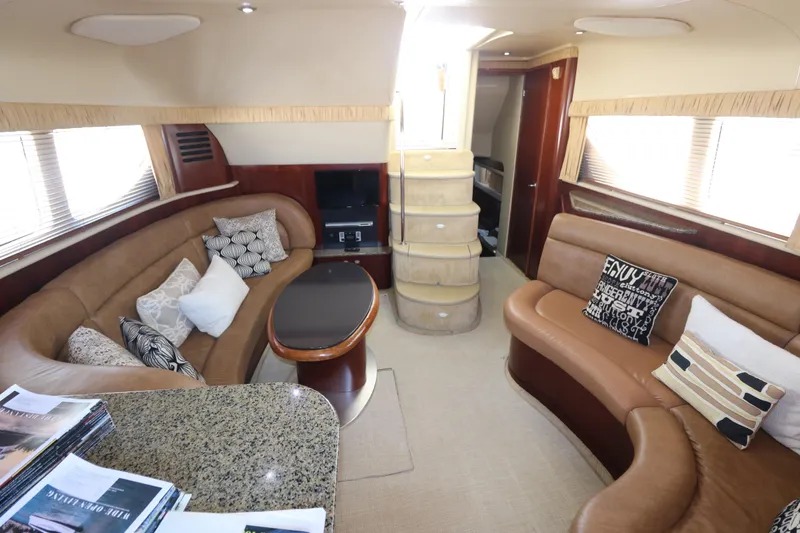Slide: The Image of Sea Ray 390 Motor Yacht 2005 - 7