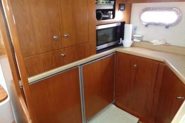 Slide: The Image of Tiara 4400 Sovran 2004 - 19