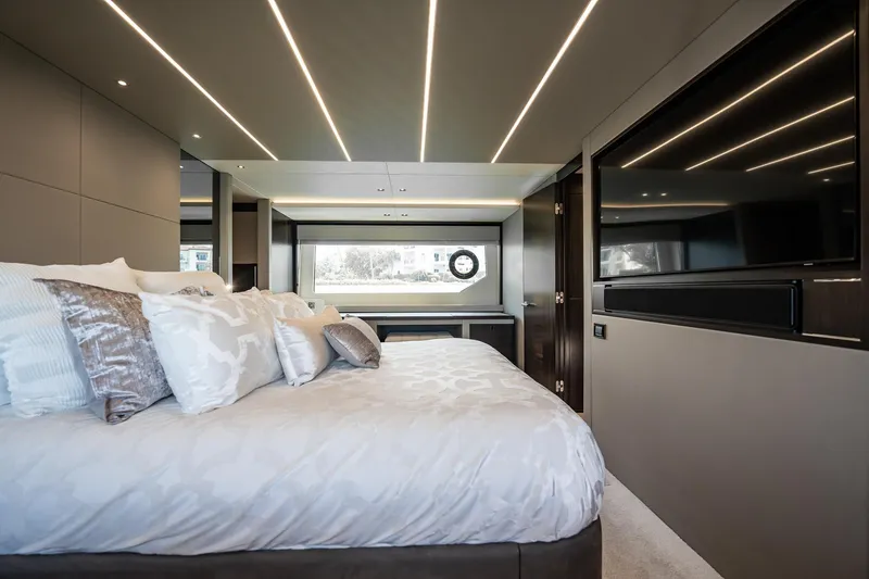 Slide: The Image of Sunseeker 76 Yacht 2025 - 84