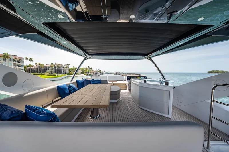Slide: The Image of Sunseeker 76 Yacht 2025 - 33