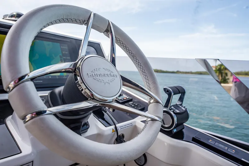 Slide: The Image of Sunseeker 76 Yacht 2025 - 38