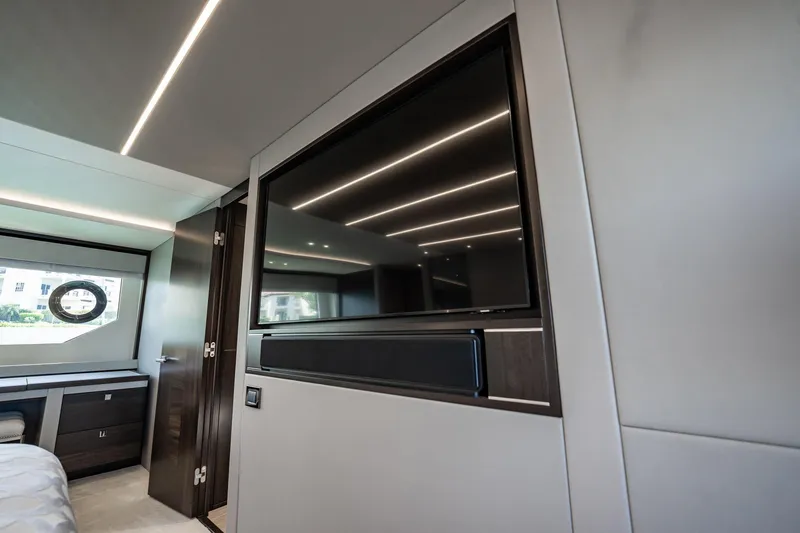 Slide: The Image of Sunseeker 76 Yacht 2025 - 64