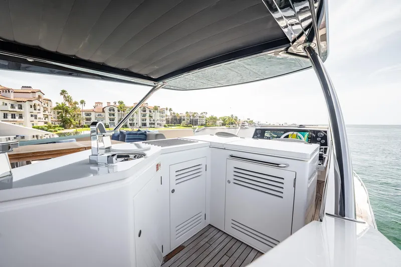 Slide: The Image of Sunseeker 76 Yacht 2025 - 30