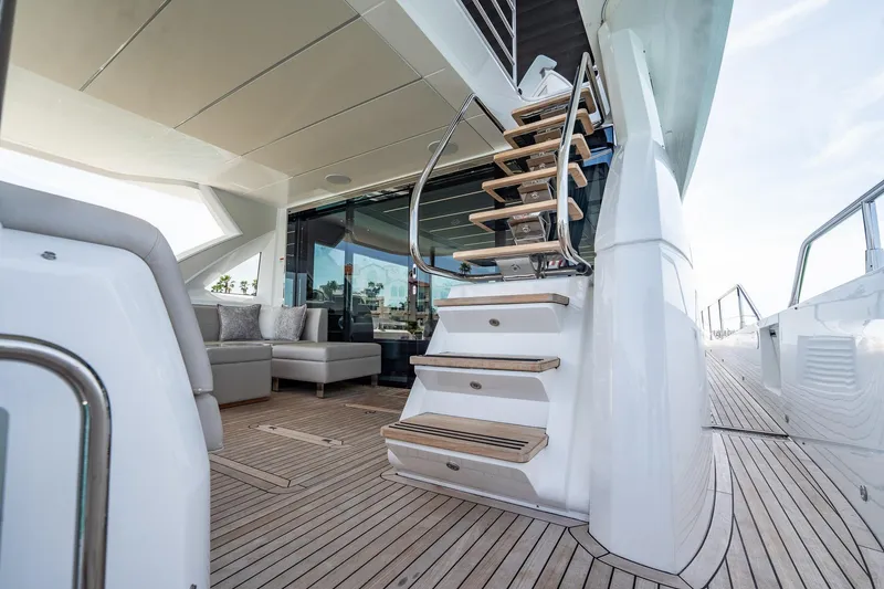 Slide: The Image of Sunseeker 76 Yacht 2025 - 22