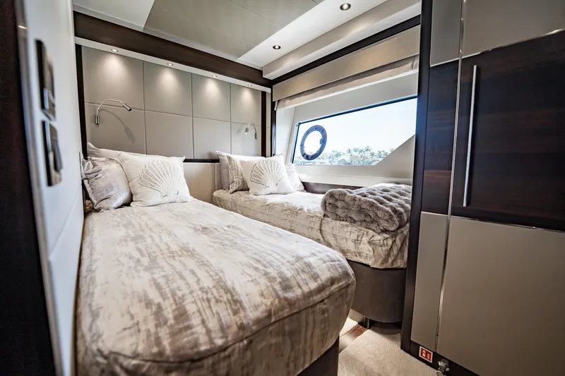 Slide: The Image of Sunseeker 76 Yacht 2025 - 97