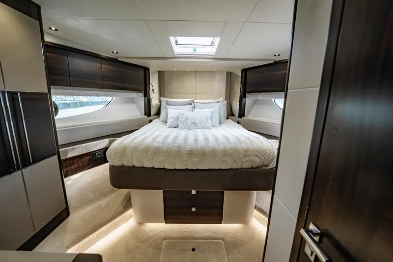 Slide: The Image of Sunseeker 76 Yacht 2025 - 82