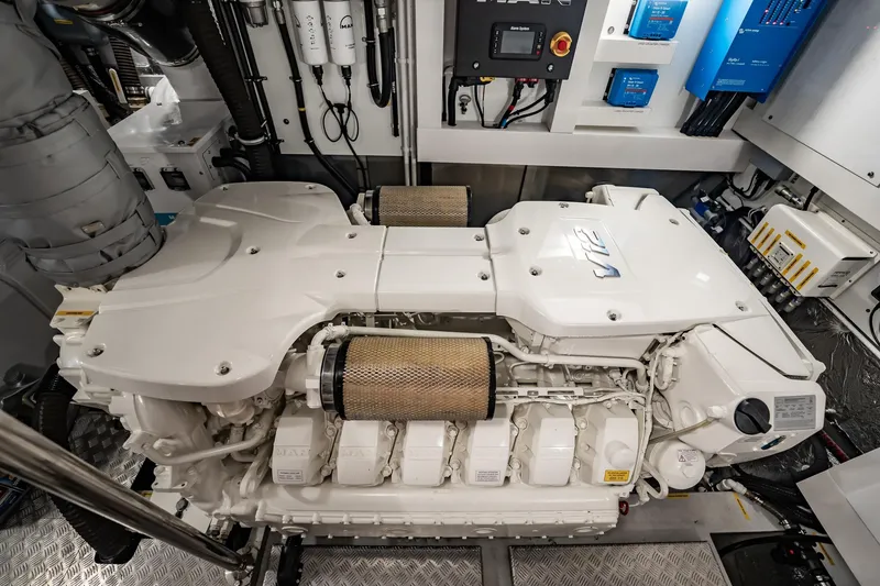 Slide: The Image of Sunseeker 76 Yacht 2025 - 110