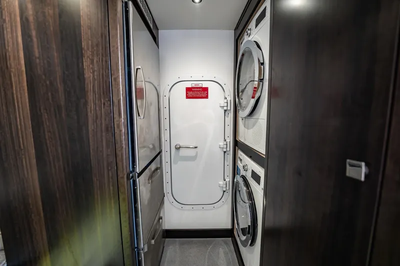 Slide: The Image of Sunseeker 76 Yacht 2025 - 101