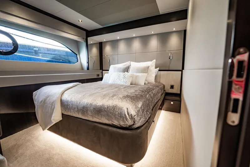 Slide: The Image of Sunseeker 76 Yacht 2025 - 89
