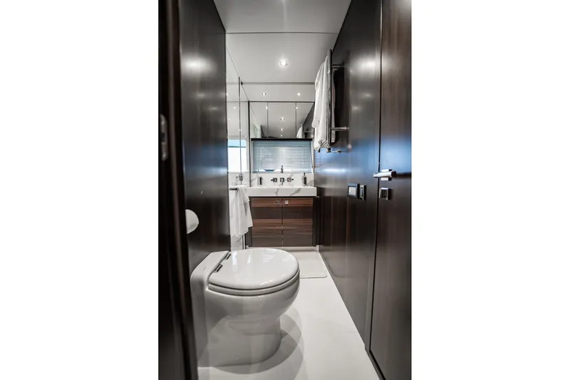 Slide: The Image of Sunseeker 76 Yacht 2025 - 98
