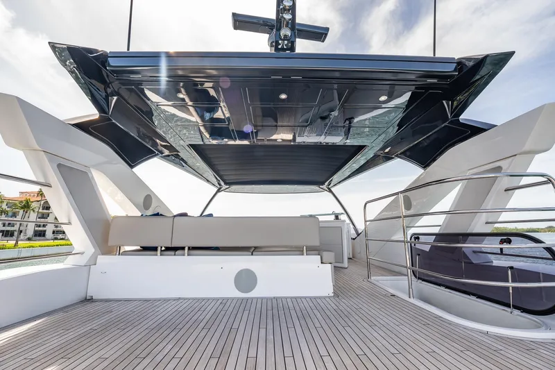 Slide: The Image of Sunseeker 76 Yacht 2025 - 41