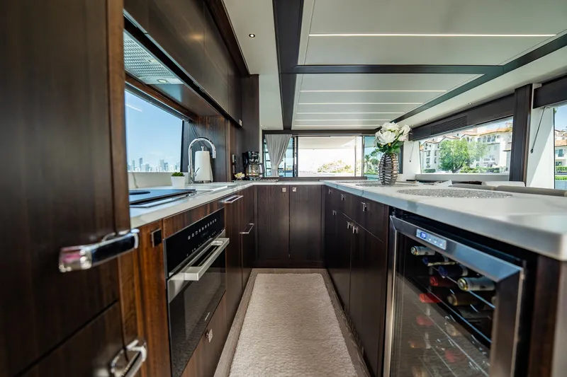 Slide: The Image of Sunseeker 76 Yacht 2025 - 52
