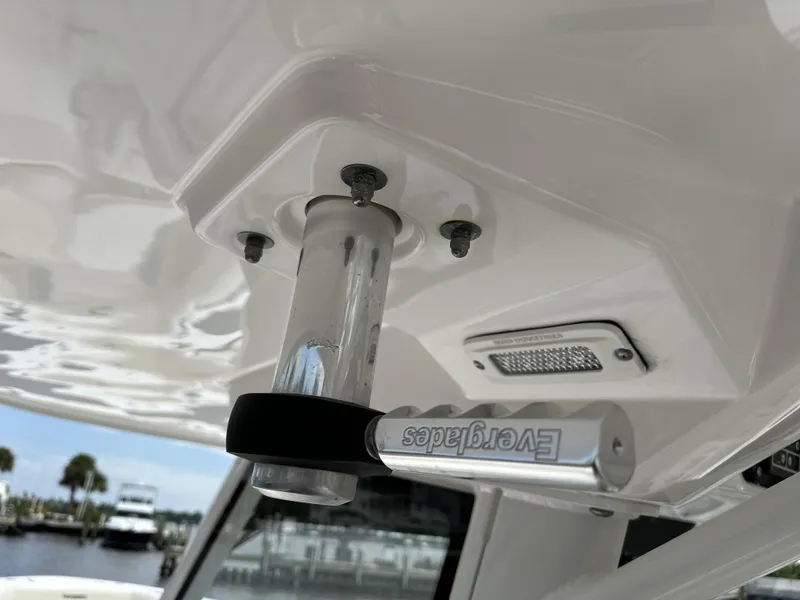 Slide: The Image of Everglades 435 Center Console 2017 - 49