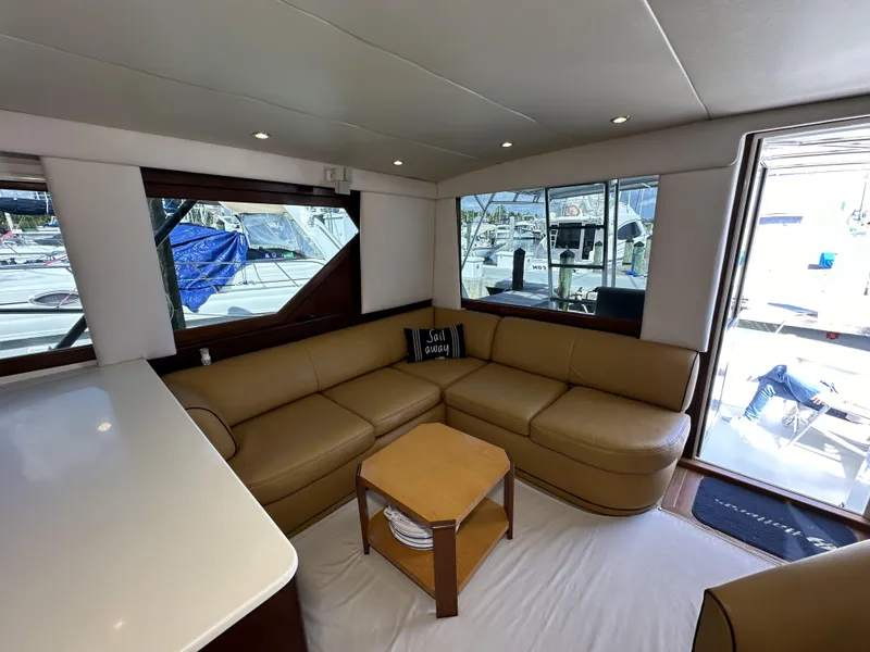 Slide: The Image of Hatteras 50 Convertible 1992 - 51