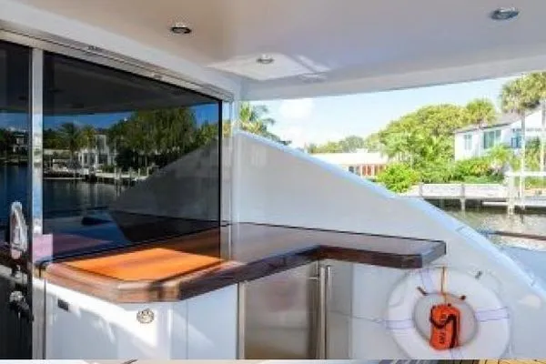 Slide: The Image of Lazzara Yachts LSX 95 Flybridge 2012 - 59