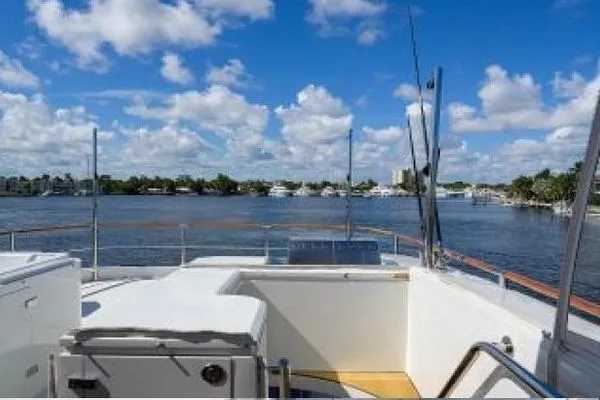 Slide: The Image of Lazzara Yachts LSX 95 Flybridge 2012 - 4