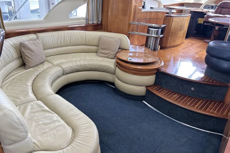 Slide: The Image of Azimut 55 2003 - 3