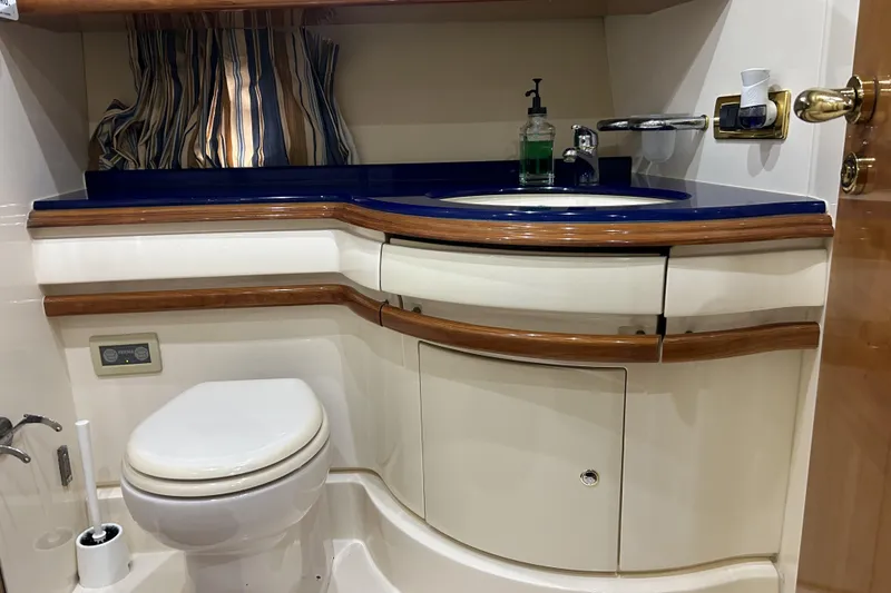 Slide: The Image of Azimut 55 2003 - 13