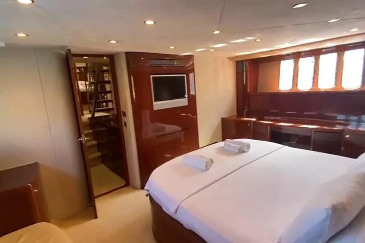 Slide: The Image of Princess 21M 2007 - 80