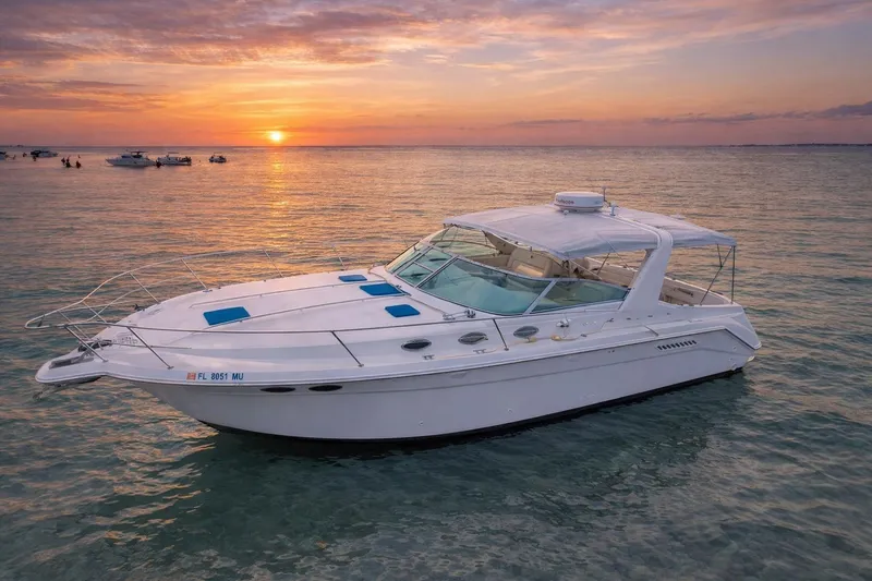 The Image of Sea Ray 370 Express Cruiser 1994 - 0