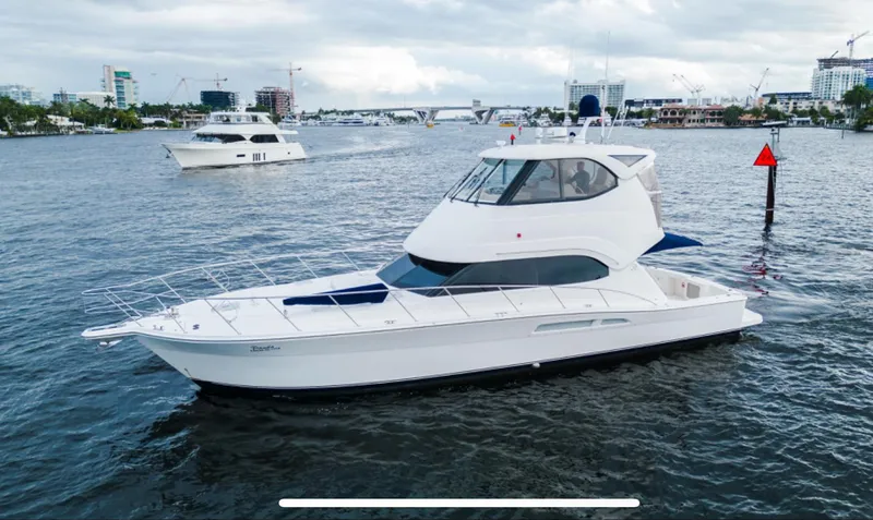 The Image of Riviera 47 Enclosed Flybridge Series II 2009 - 2