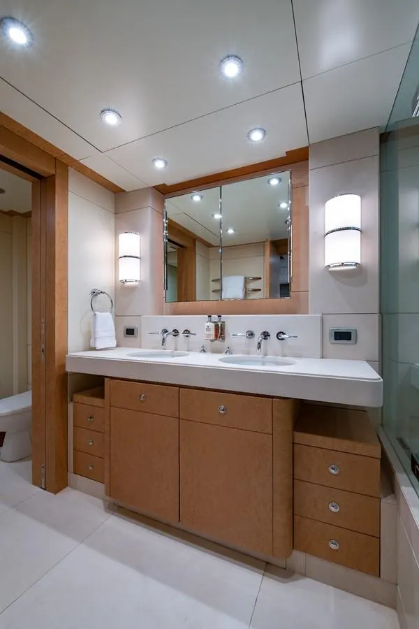Slide: The Image of Oceanfast 174 Motor Yacht 2004 - 34