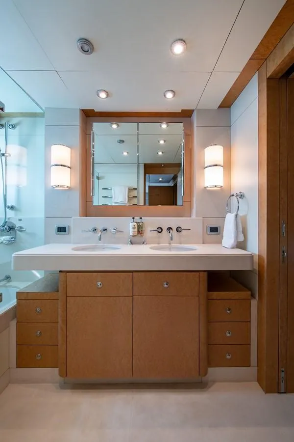 Slide: The Image of Oceanfast 174 Motor Yacht 2004 - 38