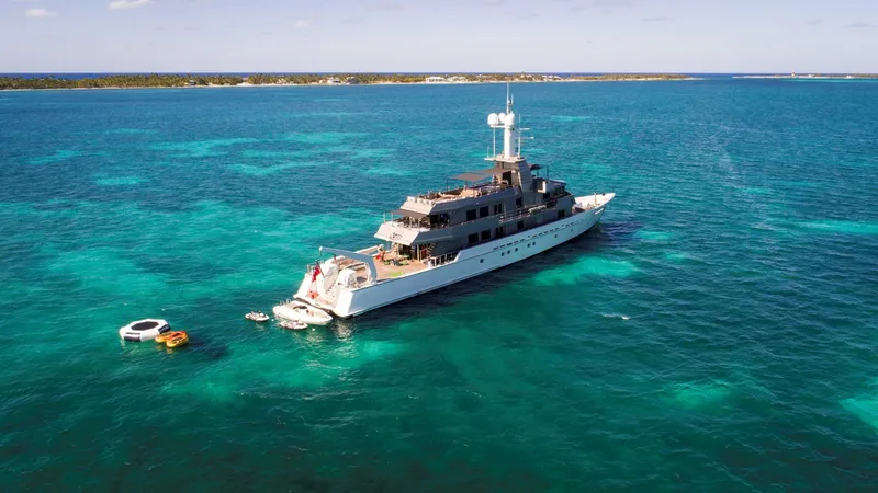 Slide: The Image of Oceanfast 174 Motor Yacht 2004 - 4