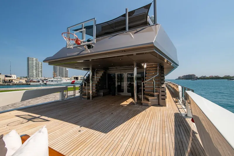 Slide: The Image of Oceanfast 174 Motor Yacht 2004 - 10