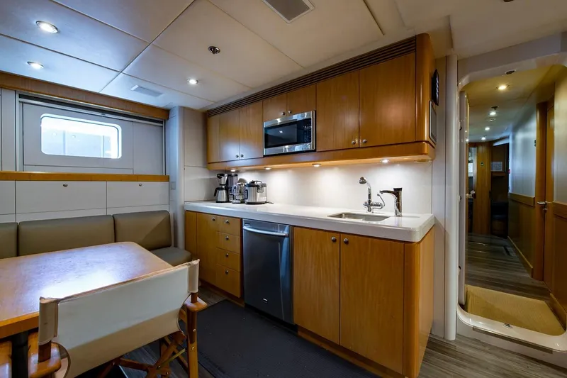 Slide: The Image of Oceanfast 174 Motor Yacht 2004 - 27