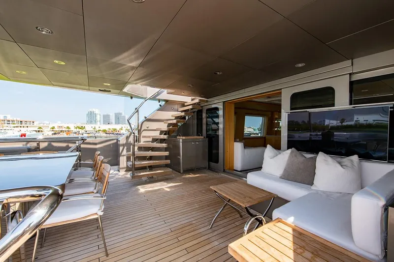 Slide: The Image of Oceanfast 174 Motor Yacht 2004 - 60