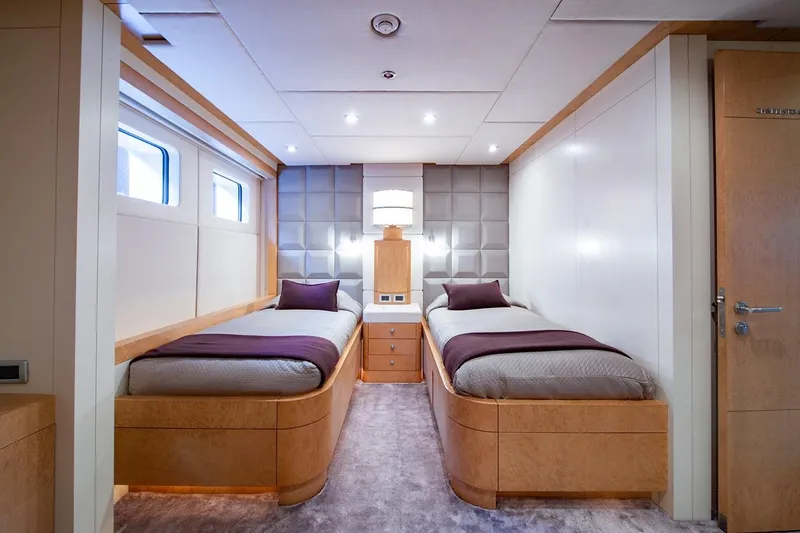 Slide: The Image of Oceanfast 174 Motor Yacht 2004 - 36