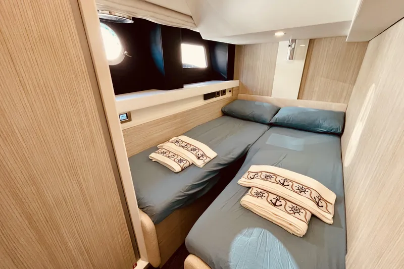 Slide: The Image of Cranchi E 52F Evoluzione 2020 - 25
