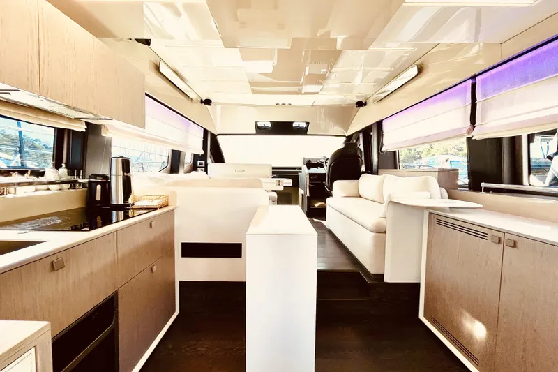 Slide: The Image of Cranchi E 52F Evoluzione 2020 - 14