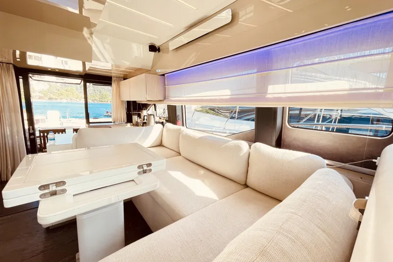 Slide: The Image of Cranchi E 52F Evoluzione 2020 - 35