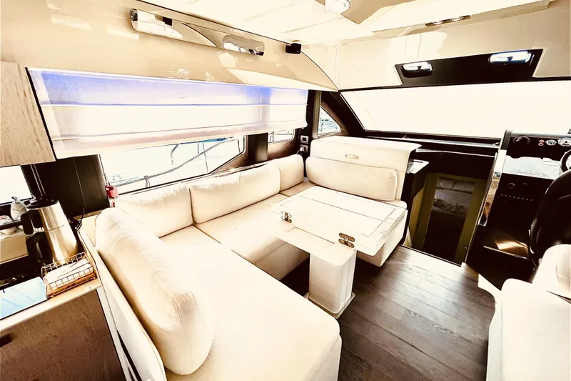 Slide: The Image of Cranchi E 52F Evoluzione 2020 - 15
