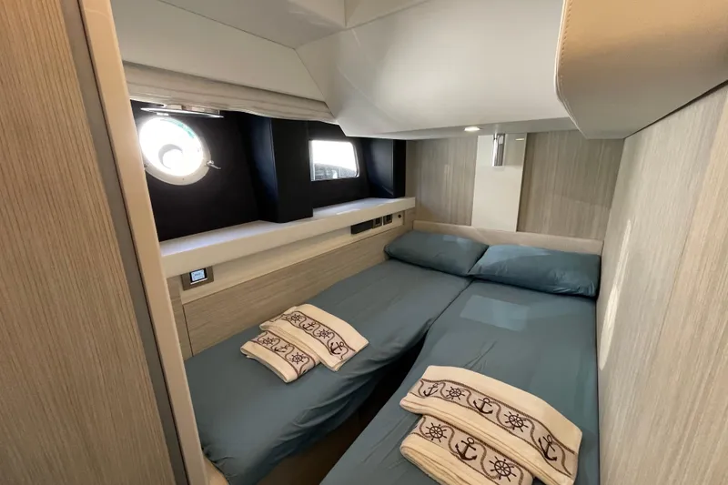 Slide: The Image of Cranchi E 52F Evoluzione 2020 - 26