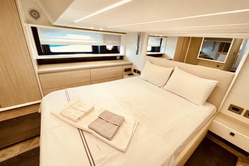 Slide: The Image of Cranchi E 52F Evoluzione 2020 - 28