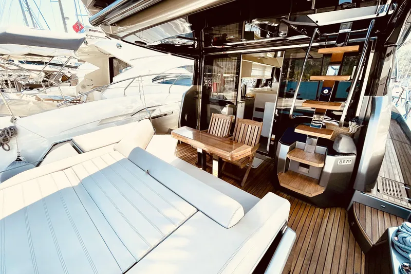 Slide: The Image of Cranchi E 52F Evoluzione 2020 - 5