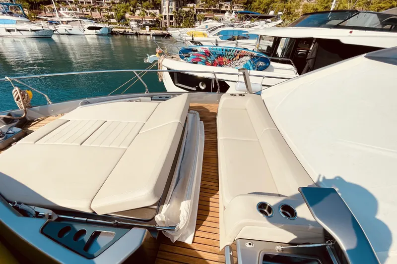 Slide: The Image of Cranchi E 52F Evoluzione 2020 - 43